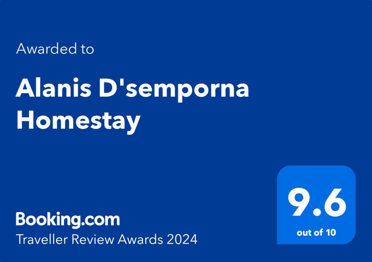 Alanis D'Semporna Homestay Sepang Exterior photo